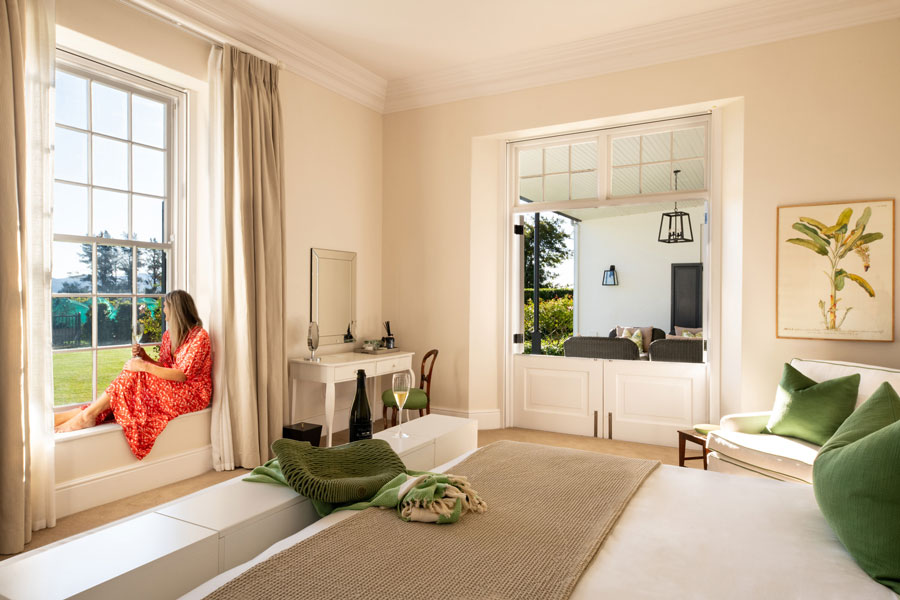 1756997942926manor-housesuite-8