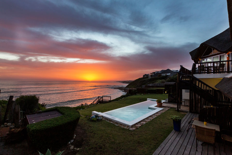 Pool-and-View