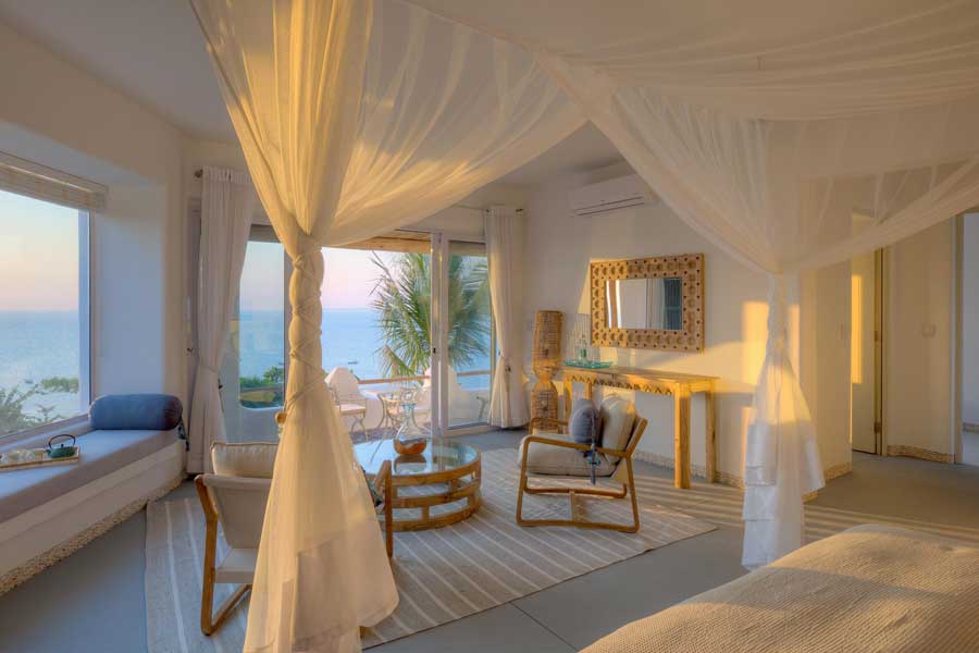 bedroom-2-lounge-area